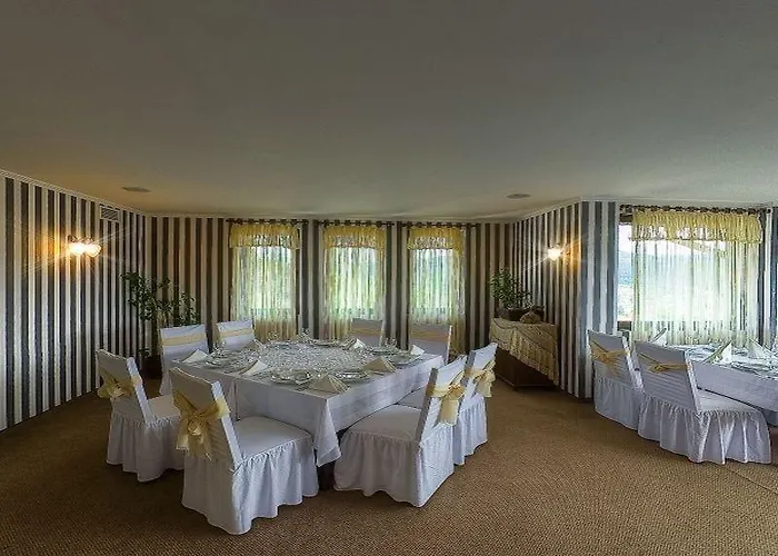 Хотел калина палас